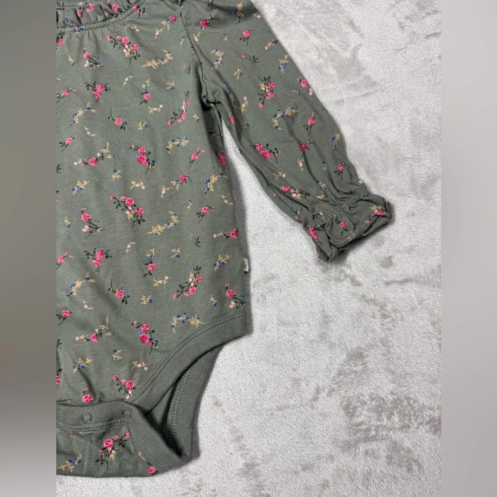 Baby Gap 100% Organic Cotton Green Floral Ruffle Long Sleeve Bodysuit 12-18 M